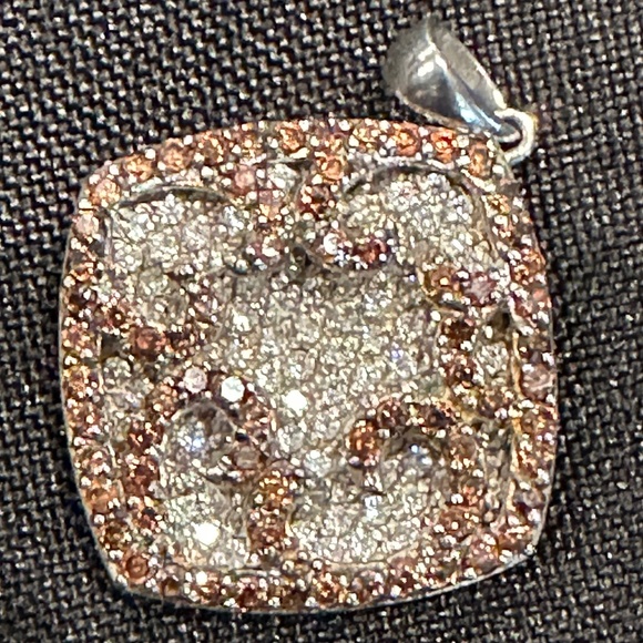 Cluster Mocha & White Cubic Zirconia Silver Pendant - Picture 4 of 11